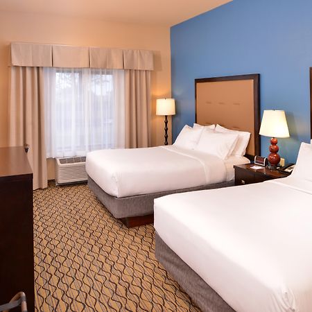 Holiday Inn Express Hotel & Suites Wichita Falls, An Ihg Hotel Екстер'єр фото