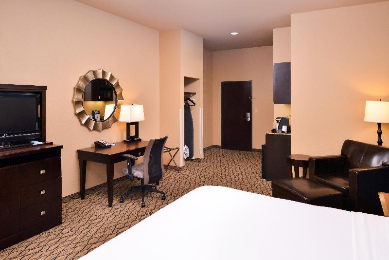 Holiday Inn Express Hotel & Suites Wichita Falls, An Ihg Hotel Екстер'єр фото